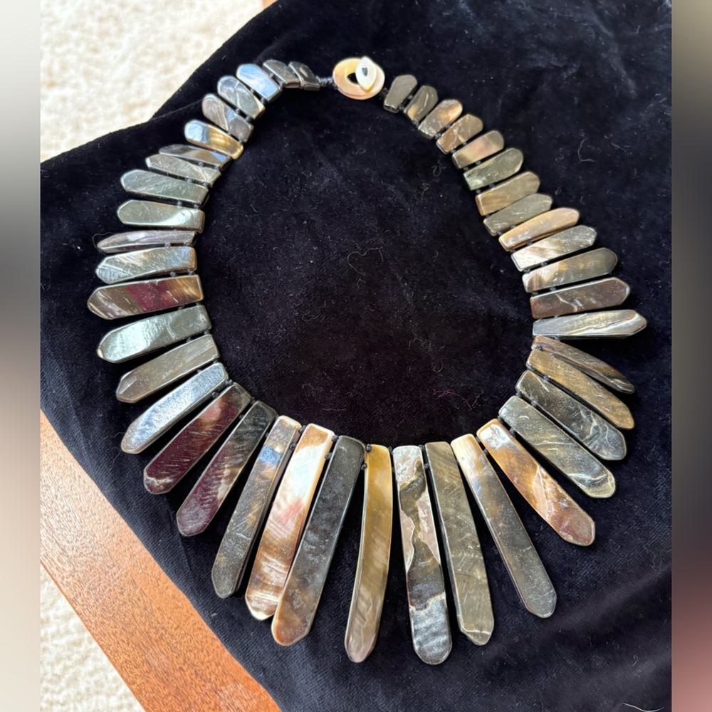 Stunning  Vintage Abalone Necklace Statement Reversible! 18” Iridescent Tapered